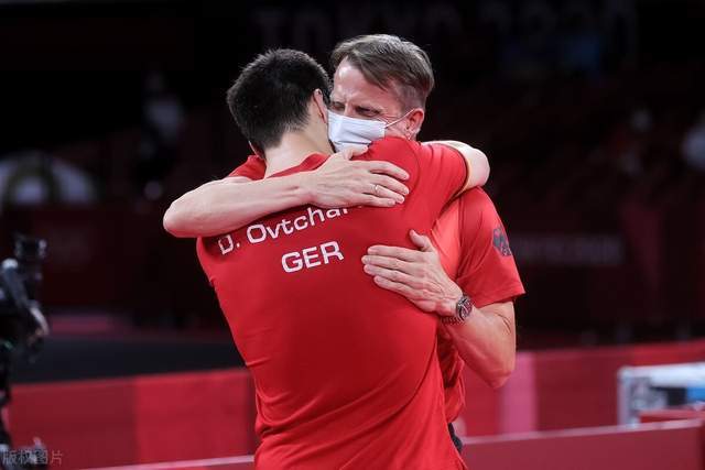 迷普及了比 迷普及了比